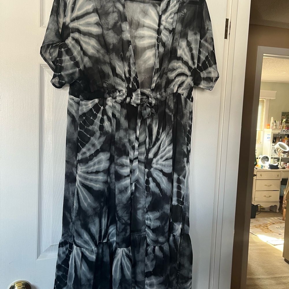 No Boundaries Black & White Tie-Dye Maxi Dress